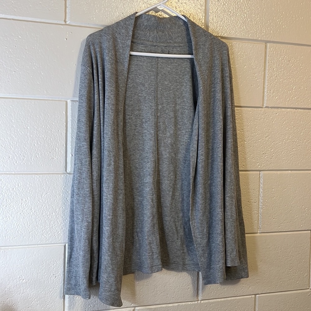 NWOT | Basic Gray Long-Sleeve Cardigan | Size Large